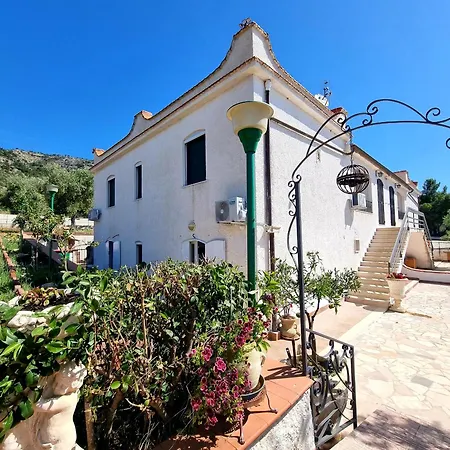 Gargano Villa Mattinata